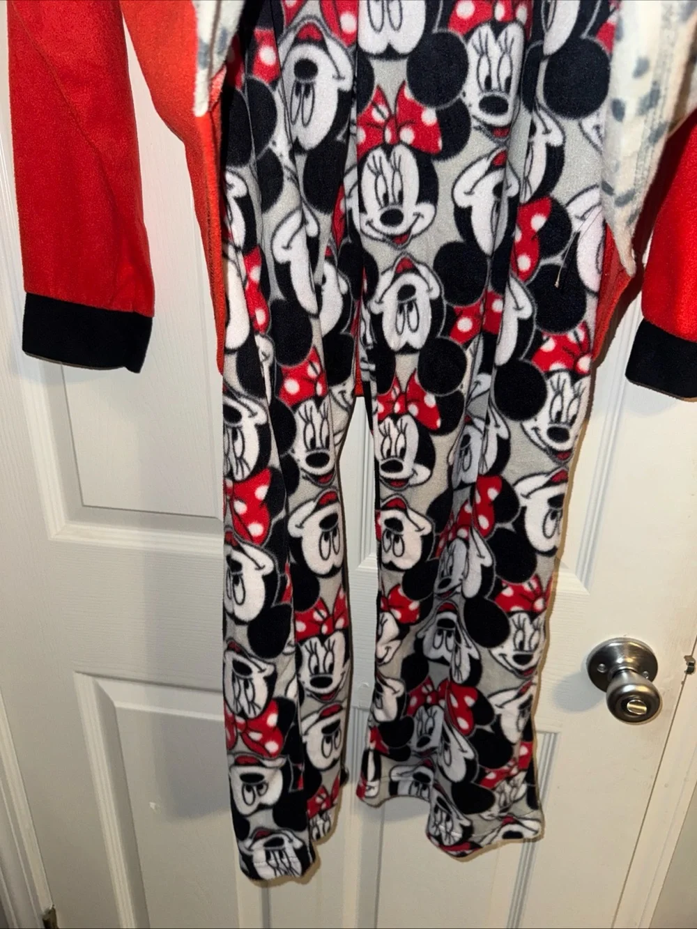 Disney Minnie & Mickey Polka Dot Red Raglan Pajama Set - Picture 5 of 6